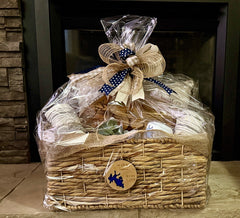 Custom Gift Basket – Personalized & Curated